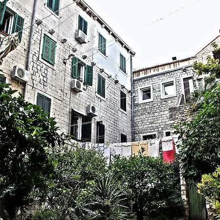Guest house Jr Luxury 4*