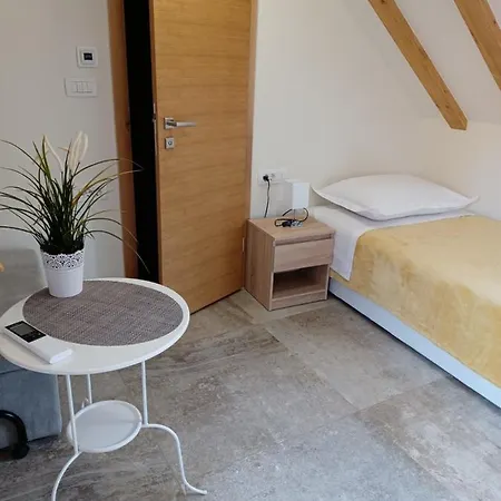 Jr Luxury Сплит