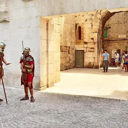 Гостевой дом Jr Luxury Сплит